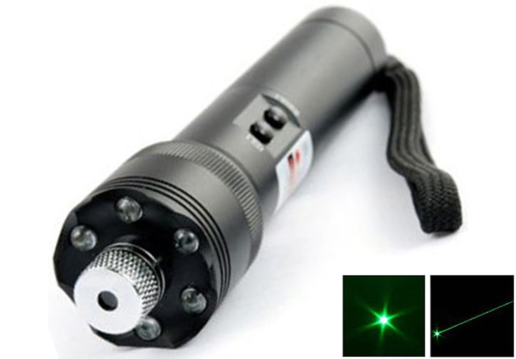 Лазерная указка зеленая 100 mW + фонарь Фото №1